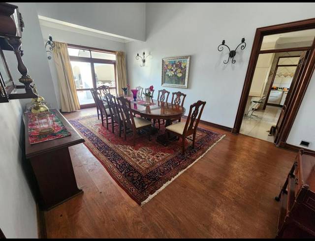 7 BEDROOM HOUSE FOR SALE IN WATERKLOOF RIDGE